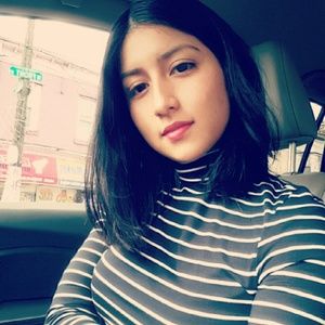 Meet your Posher, Ana